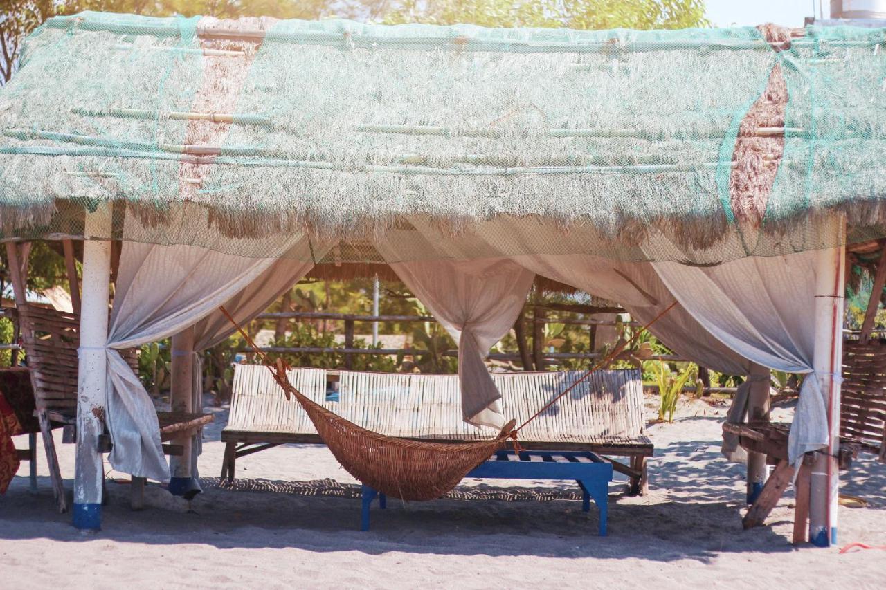 Club Monet Beachfront Resort By Cocotel Cabangan Экстерьер фото