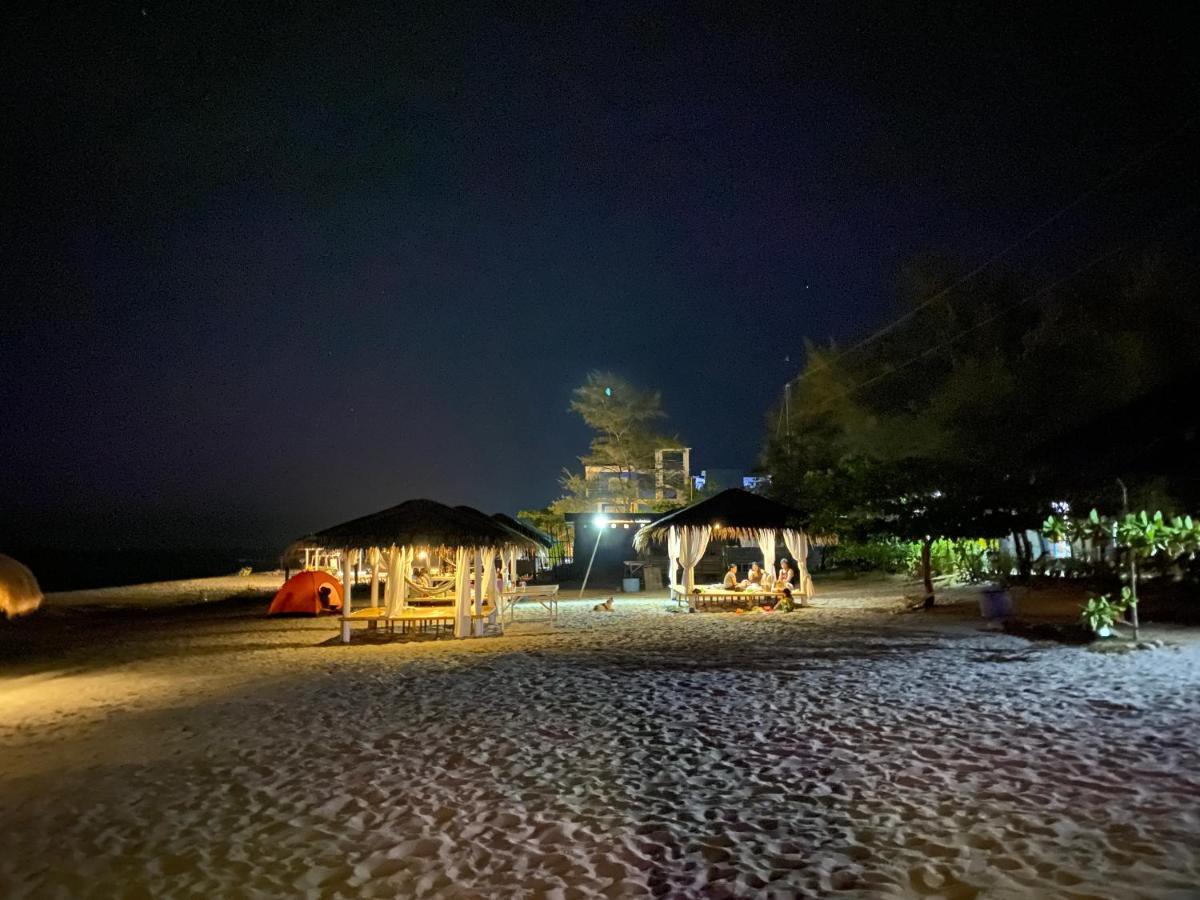 Club Monet Beachfront Resort By Cocotel Cabangan Экстерьер фото