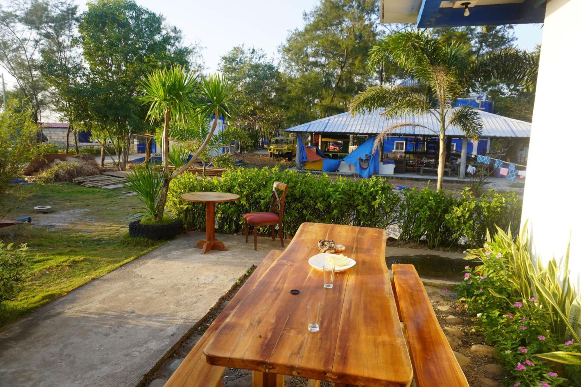 Club Monet Beachfront Resort By Cocotel Cabangan Экстерьер фото