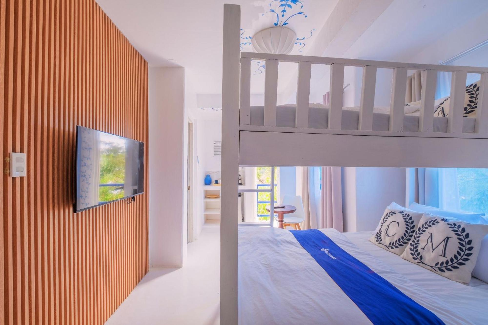 Club Monet Beachfront Resort By Cocotel Cabangan Номер фото