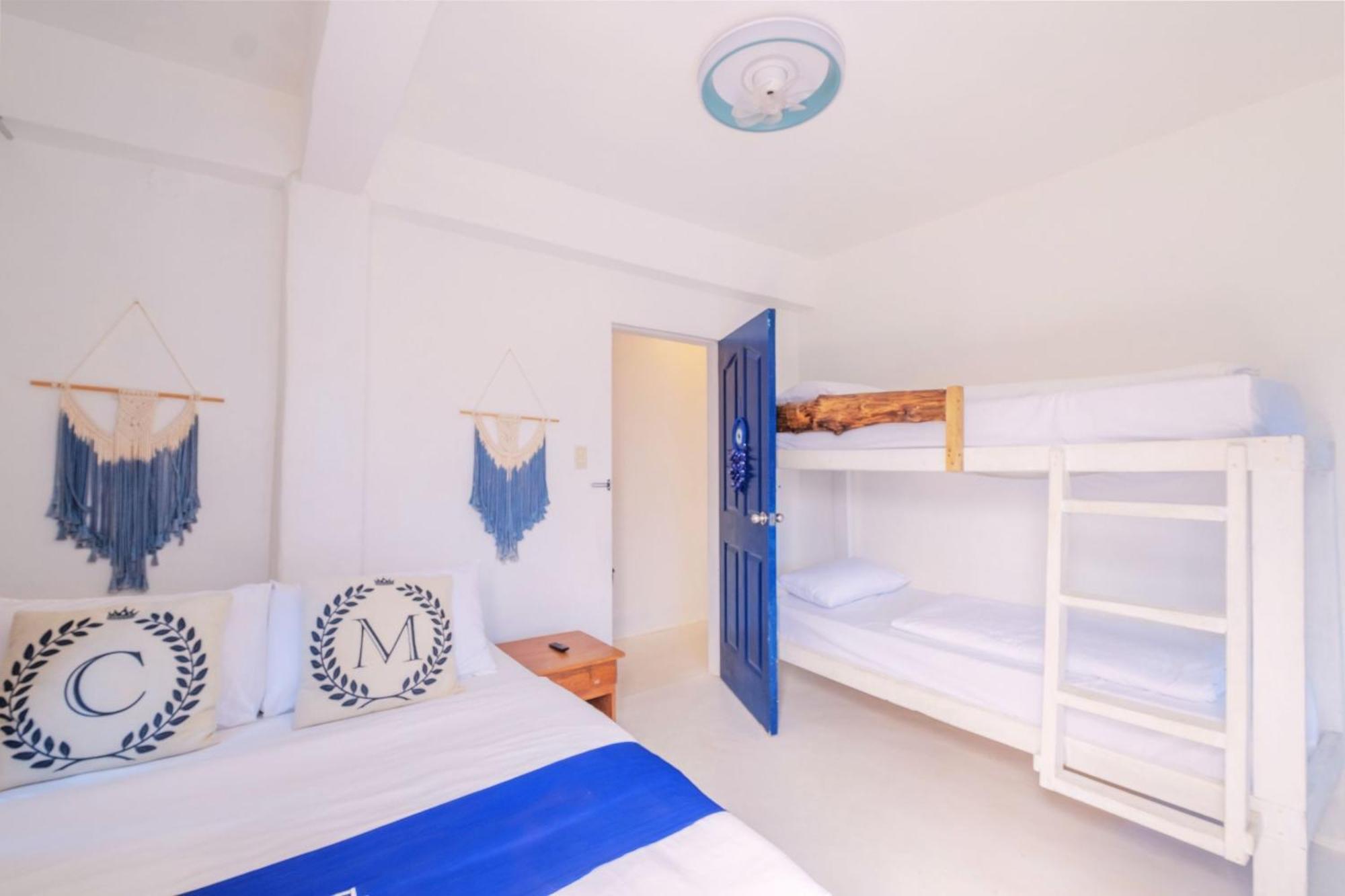 Club Monet Beachfront Resort By Cocotel Cabangan Номер фото